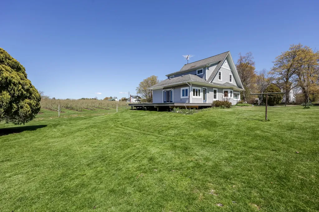 3338 W Abbey Road Hart Township MI 49420