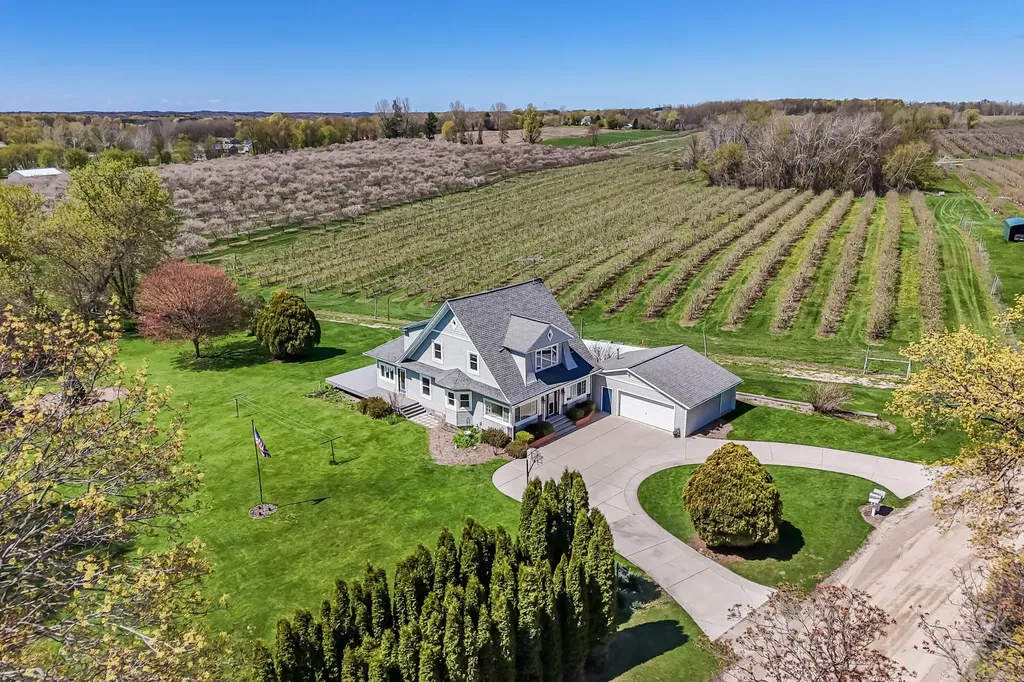 3338 W Abbey Road Hart Township MI 49420