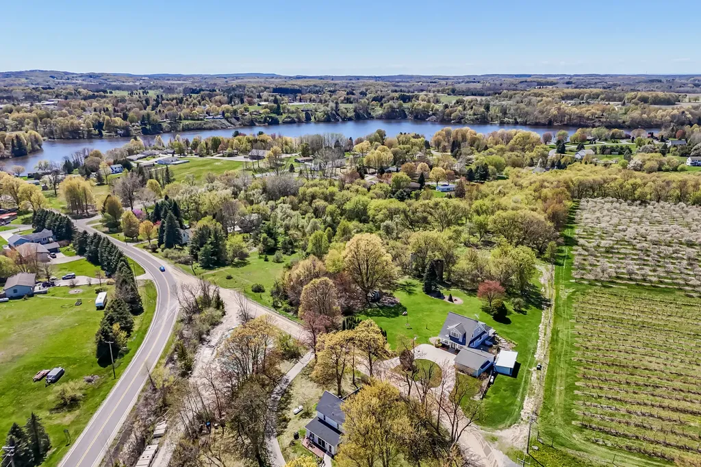 3338 W Abbey Road Hart Township MI 49420