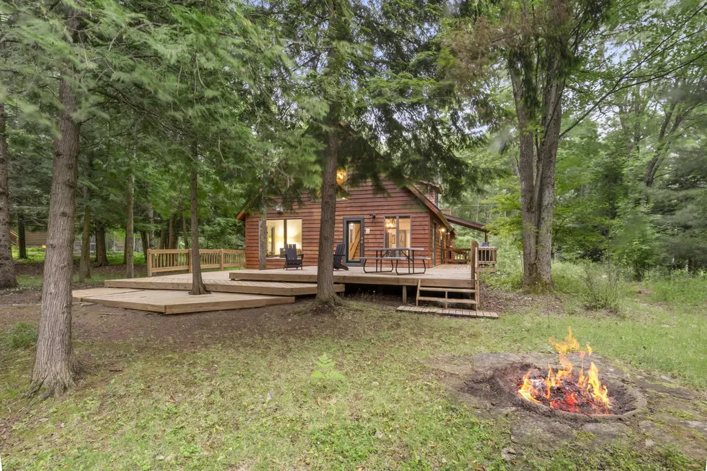 15620 Betsie River Drive Springdale Township MI 49683