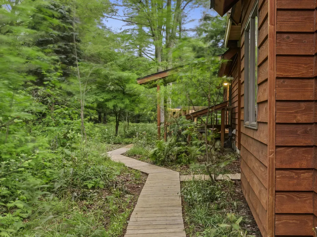 15620 Betsie River Drive Springdale Township MI 49683
