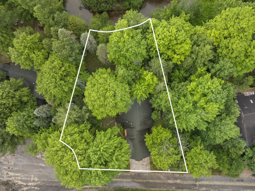 15620 Betsie River Drive Springdale Township MI 49683