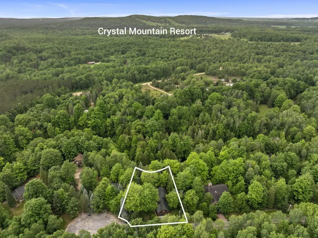 15620 Betsie River Drive Springdale Township MI 49683
