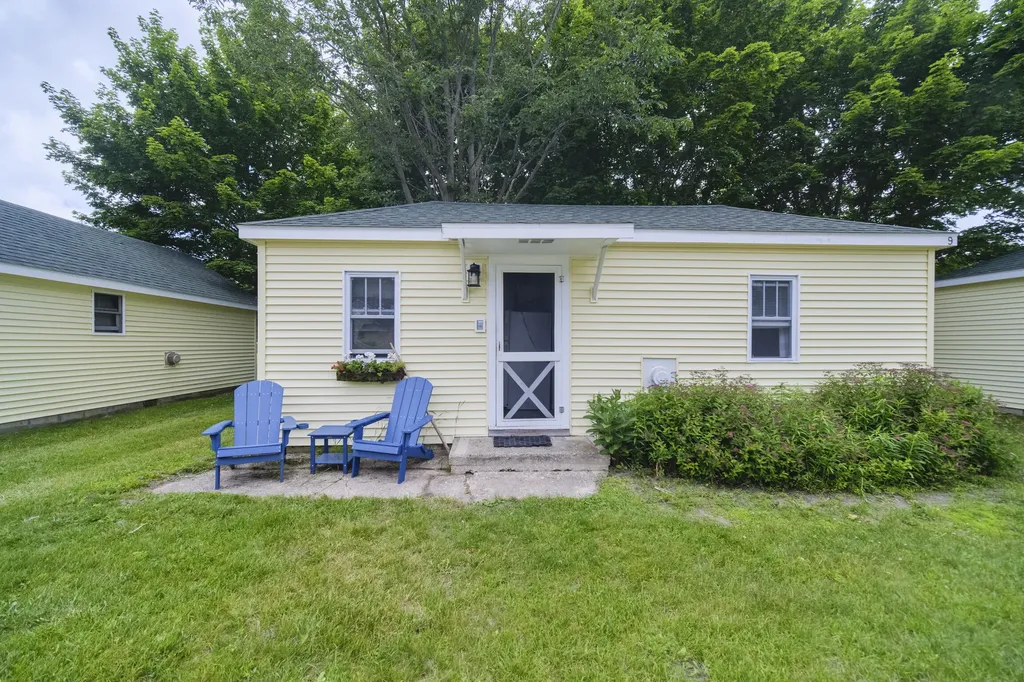 1912 S Scenic Highway Unknown City MI 49635