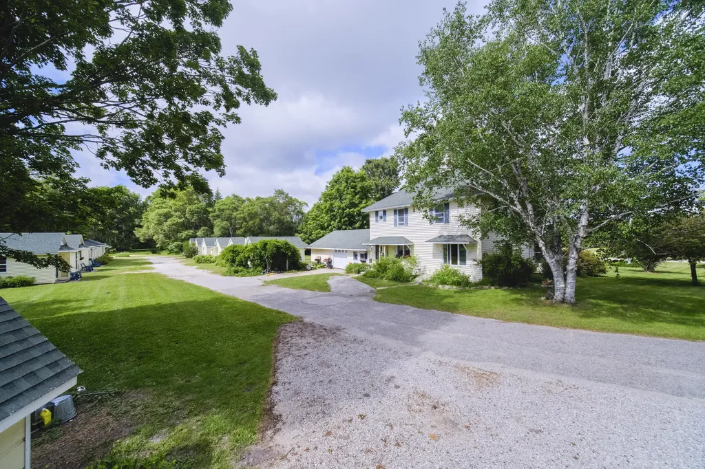 1912 S Scenic Highway Unknown City MI 49635