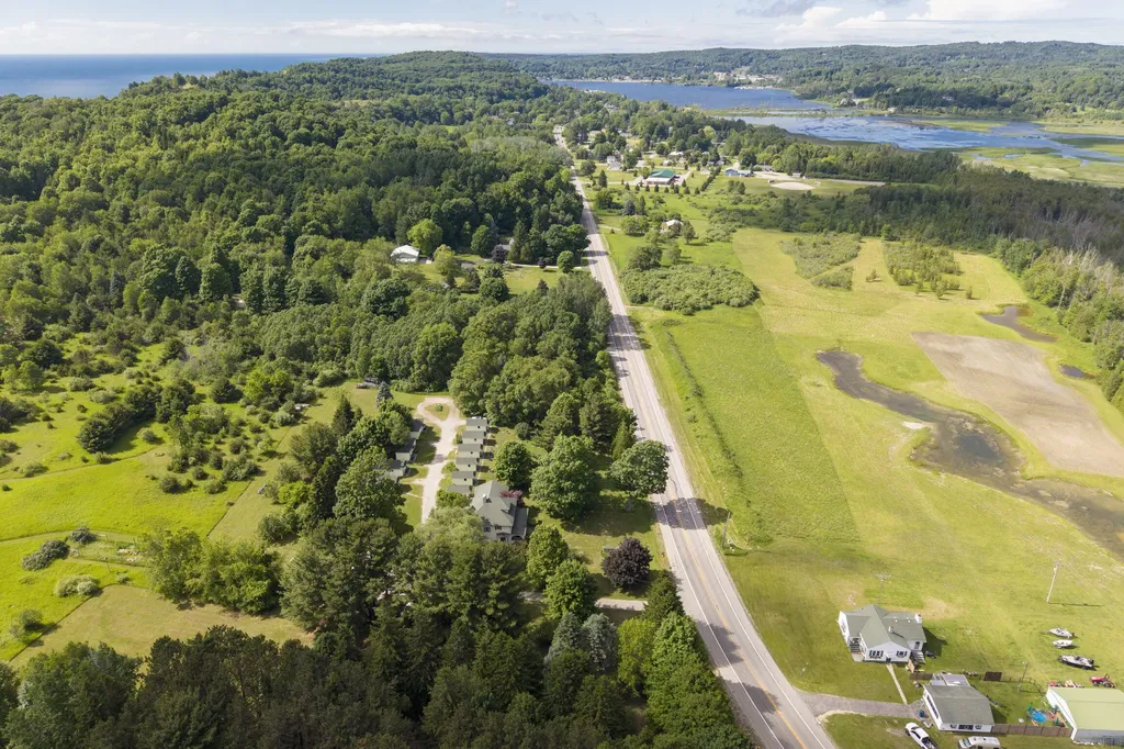 1912 S Scenic Highway Unknown City MI 49635