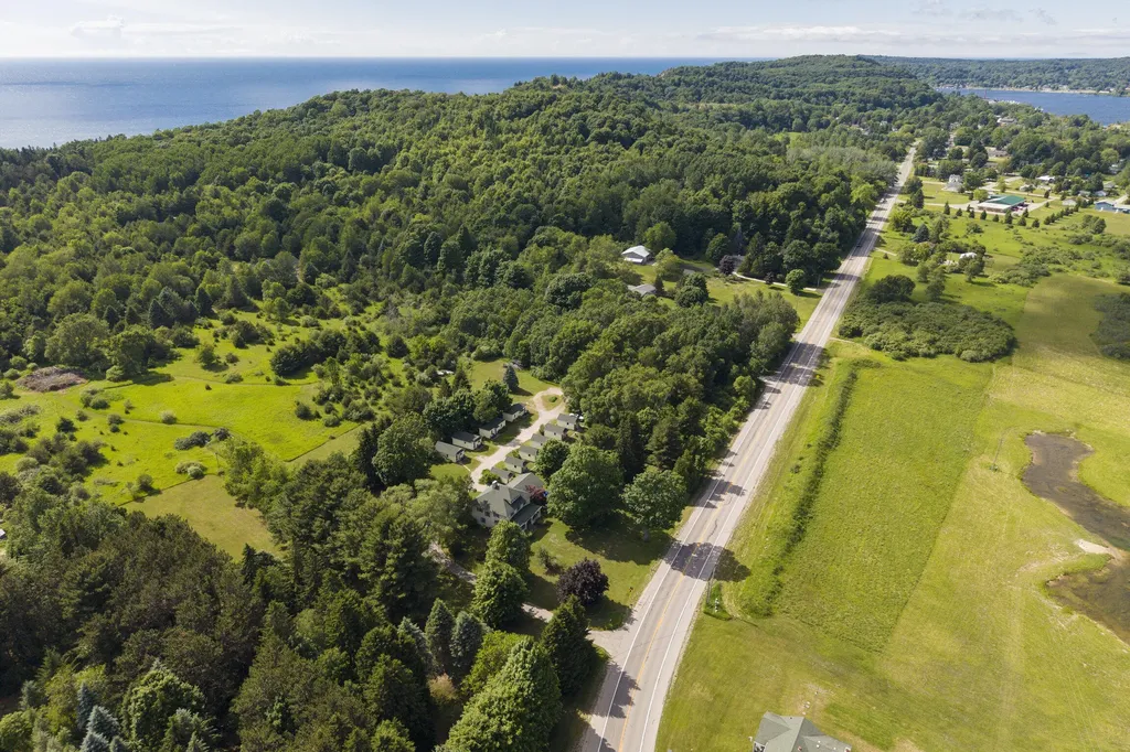 1912 S Scenic Highway Unknown City MI 49635