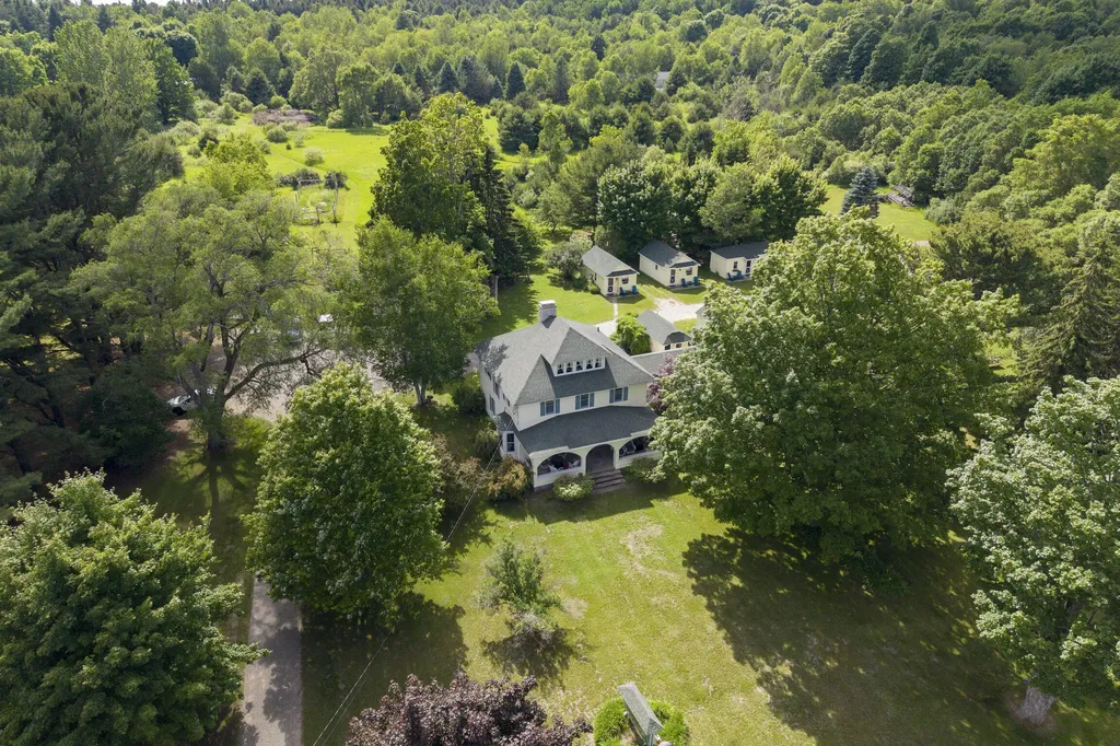 1912 S Scenic Highway Unknown City MI 49635