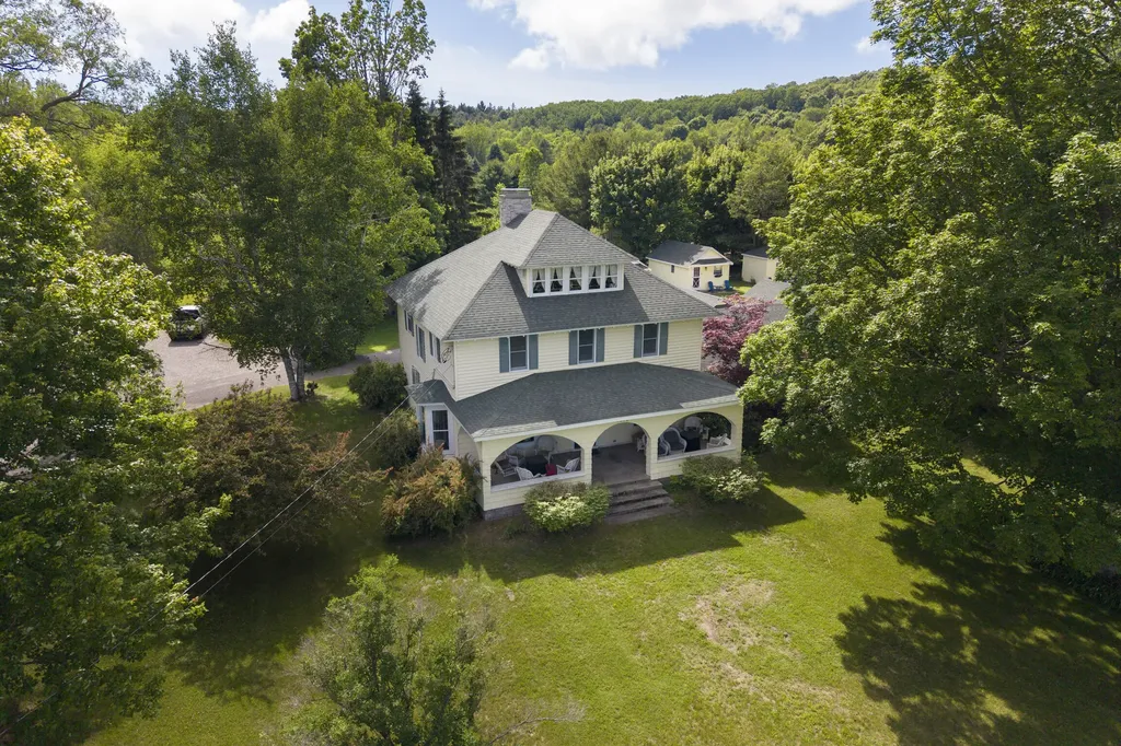 1912 S Scenic Highway Unknown City MI 49635
