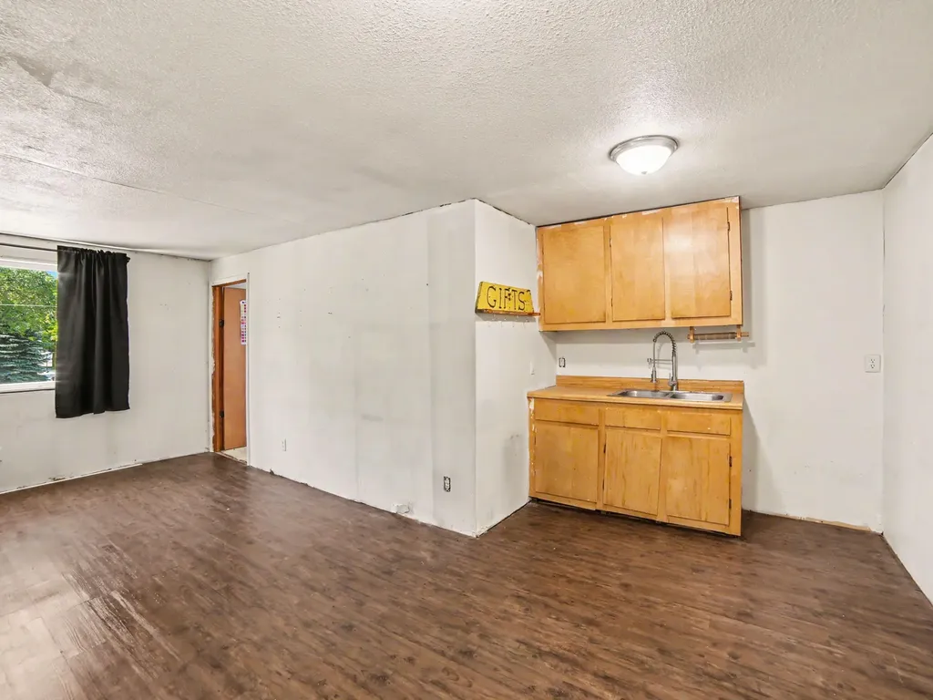 5697 W Fox Road Golden Township MI 49436