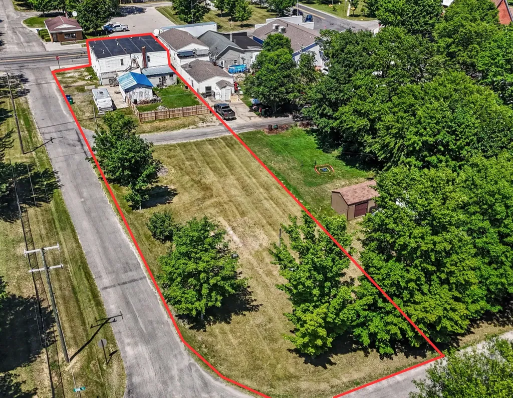 5697 W Fox Road Golden Township MI 49436