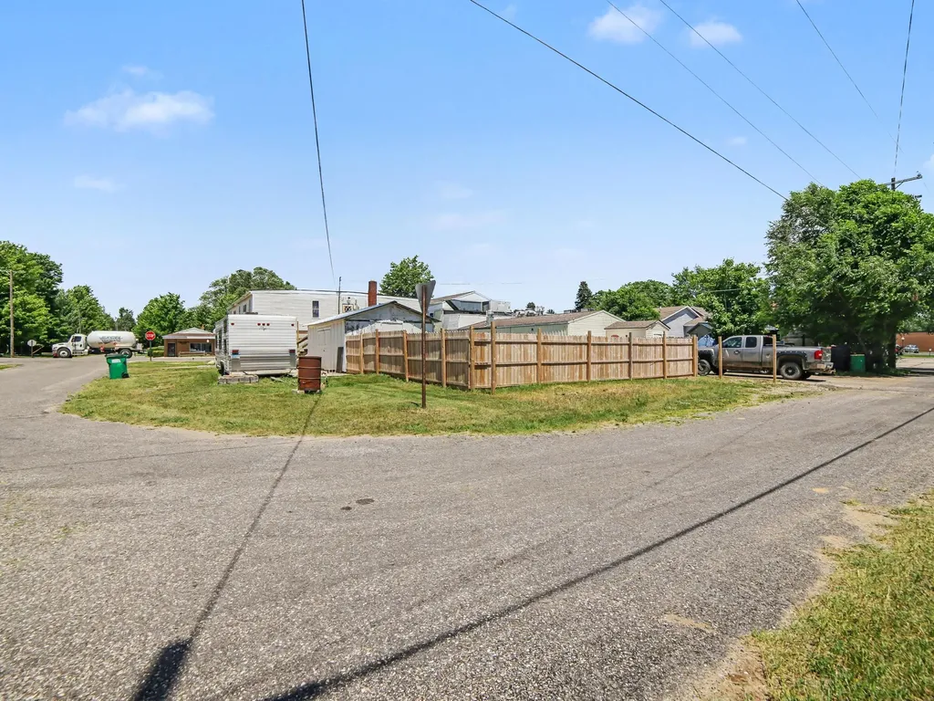 5697 W Fox Road Golden Township MI 49436