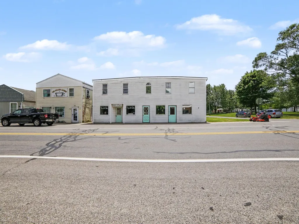 5697 W Fox Road Golden Township MI 49436