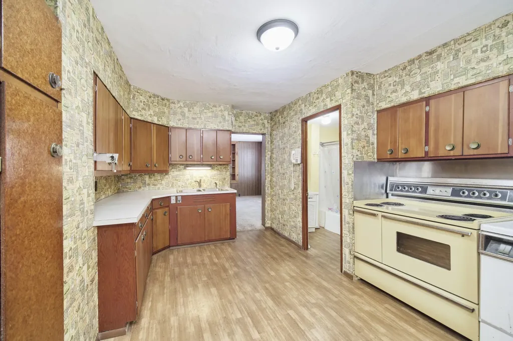 163 Van Buren Street Manistee City MI 49660