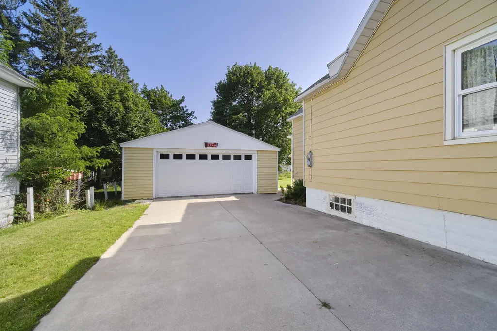 163 Van Buren Street Manistee City MI 49660