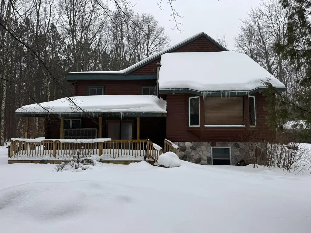 2772 Skidmore Road Dickson Township MI 49619