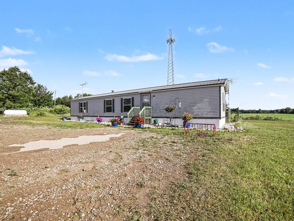 3598 N 64th Avenue Hart City MI 49420