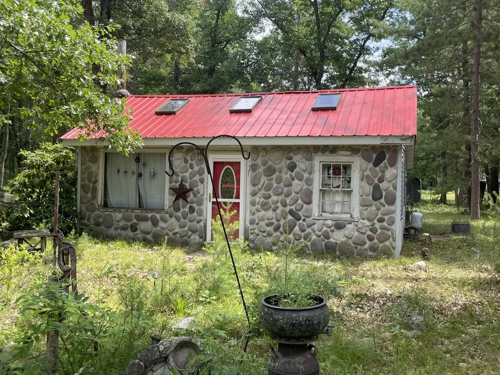 3484 N Kings Highway Newkirk Township MI 49656