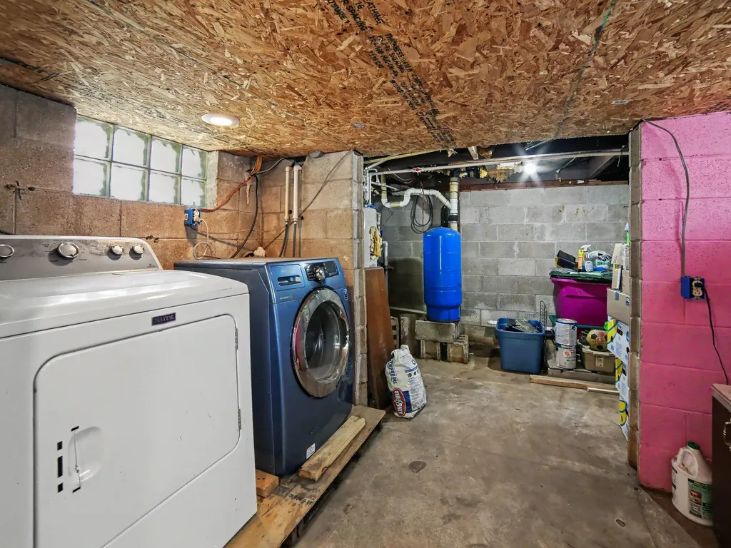 5648 W Johnson Road Pere Marquette Charter Township MI 49431