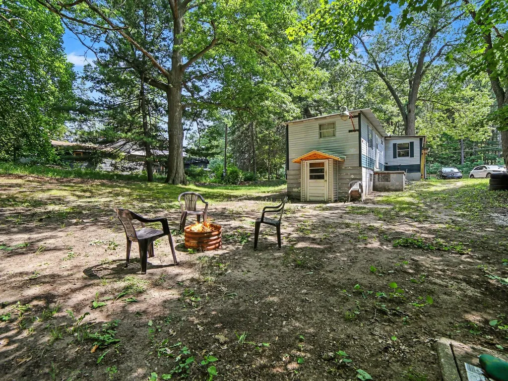 5648 W Johnson Road Pere Marquette Charter Township MI 49431
