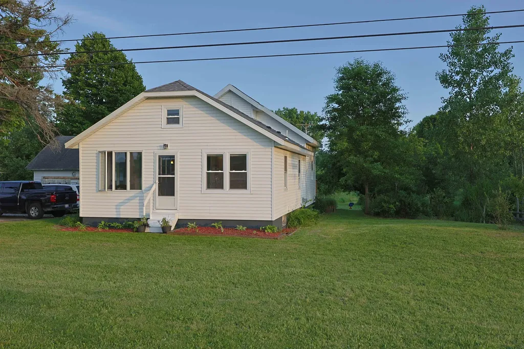959 E Us Highway 10 Custer Township MI 49454