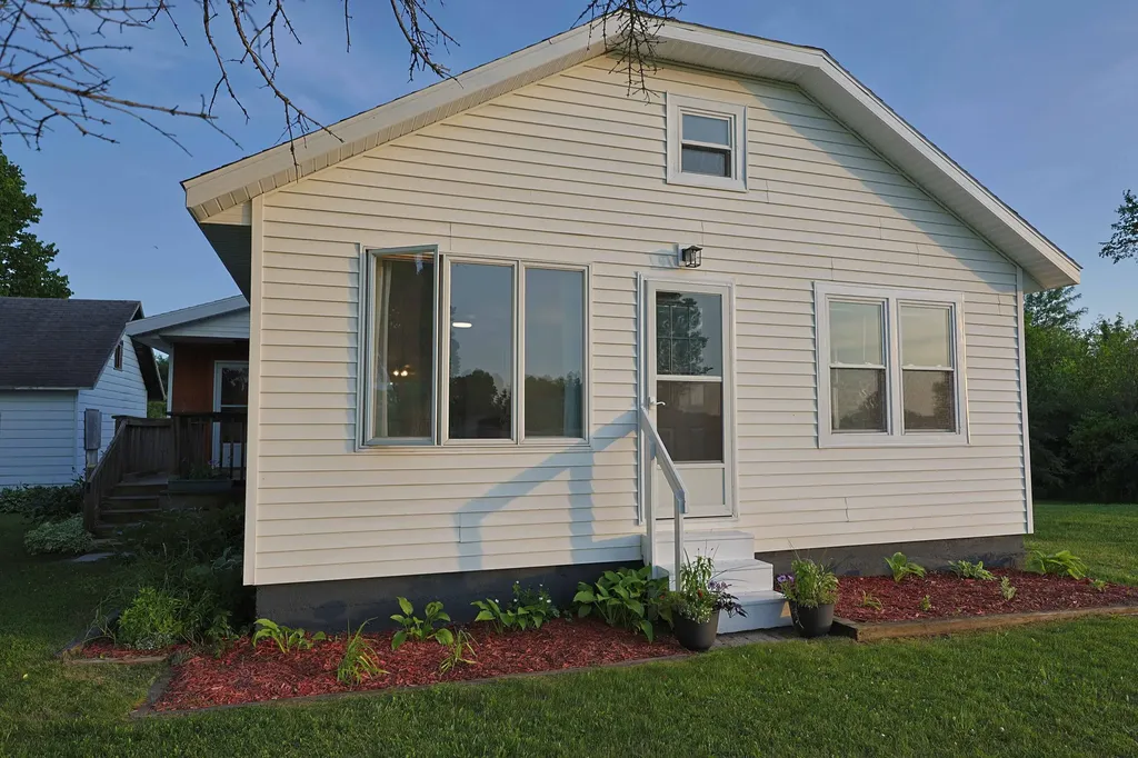 959 E Us Highway 10 Custer Township MI 49454