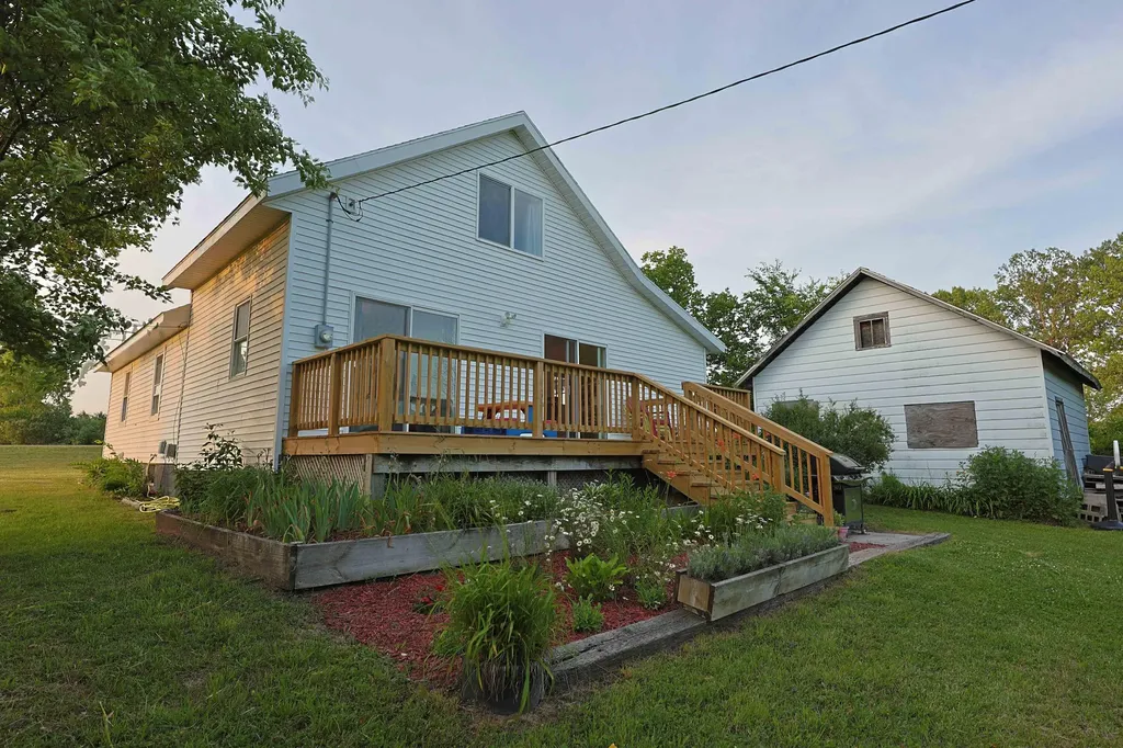 959 E Us Highway 10 Custer Township MI 49454