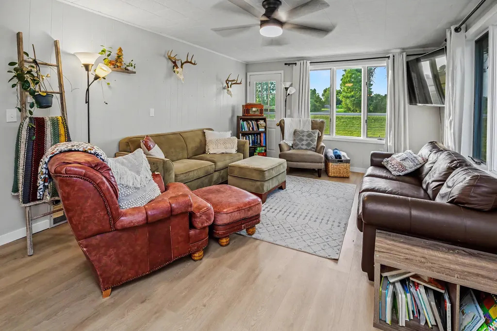 959 E Us Highway 10 Custer Township MI 49454