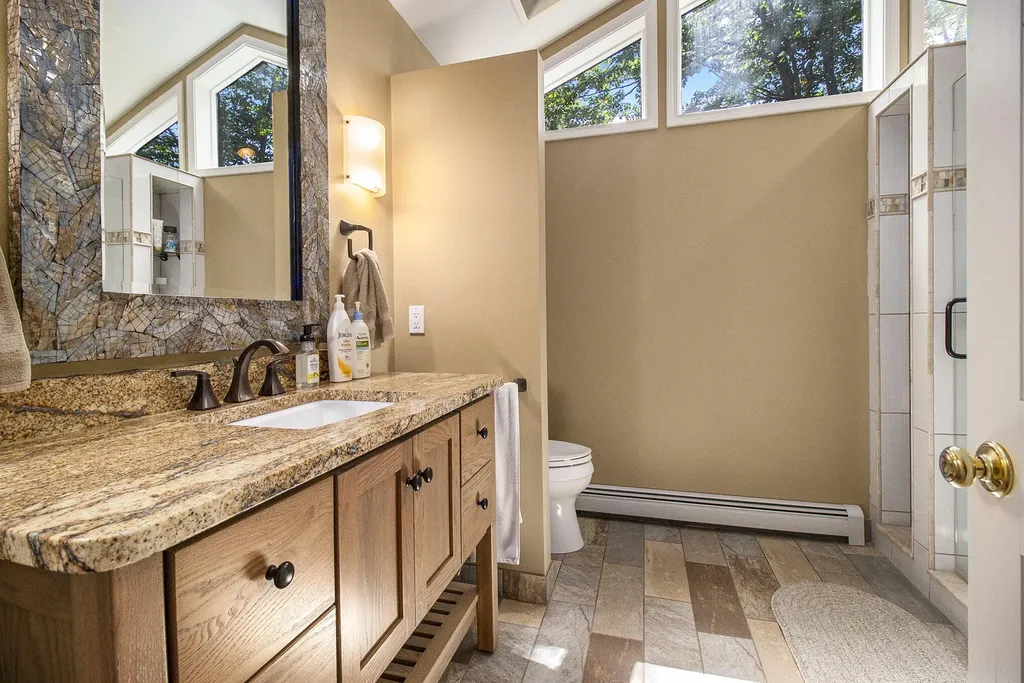 5410 W Oak Ridge Drive Hamlin Township MI 49431