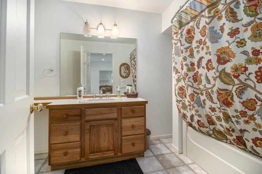 5410 W Oak Ridge Drive Hamlin Township MI 49431