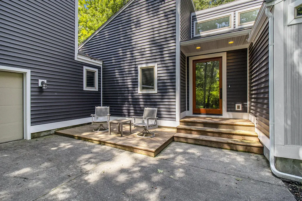5410 W Oak Ridge Drive Hamlin Township MI 49431