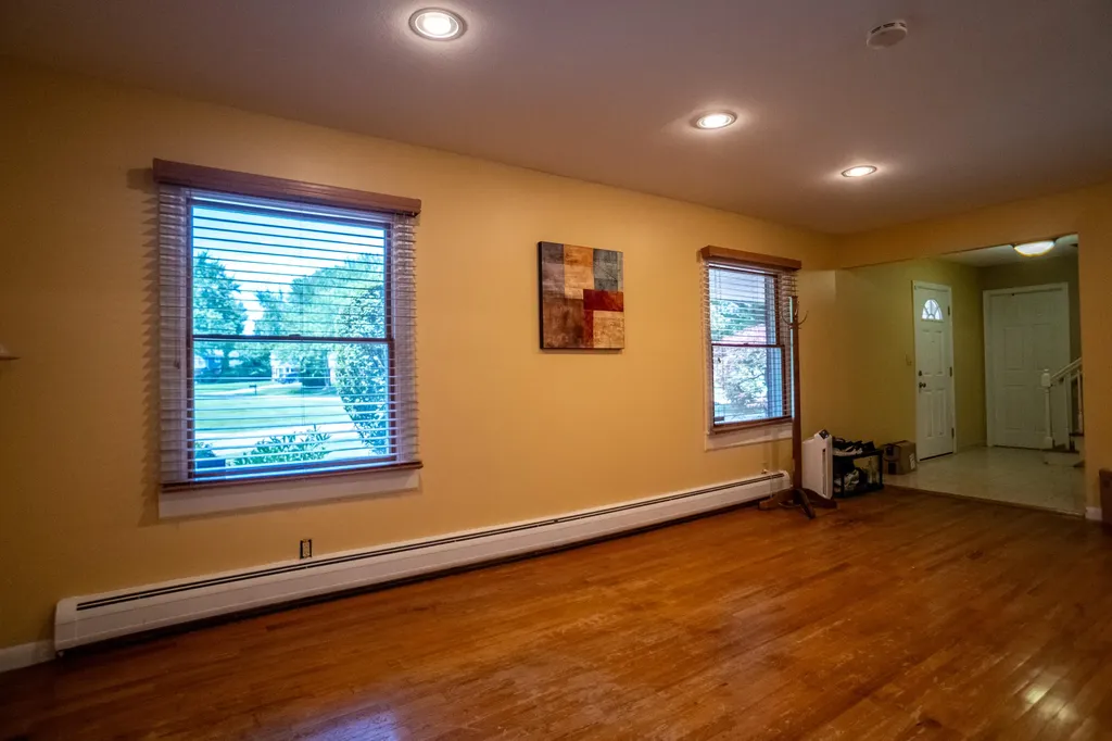 4389 Westover Drive West Bloomfield Charter Township MI 48323