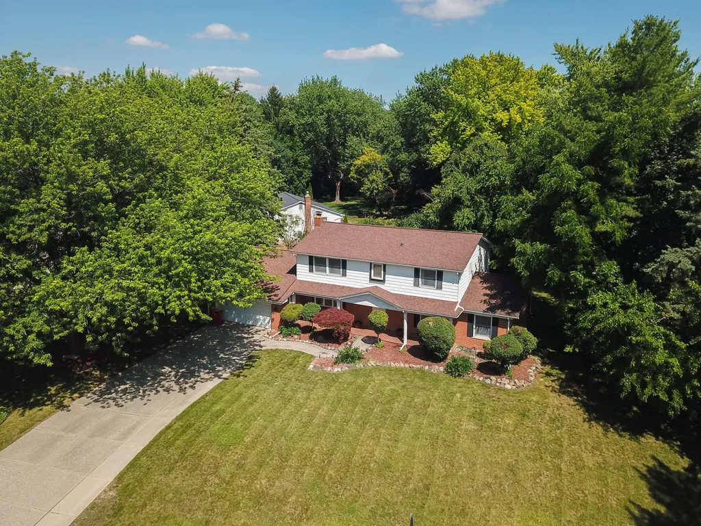 4389 Westover Drive West Bloomfield Charter Township MI 48323