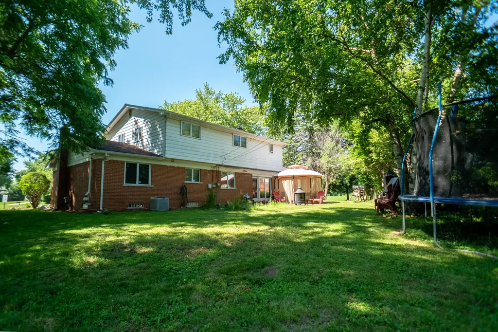 4389 Westover Drive West Bloomfield Charter Township MI 48323