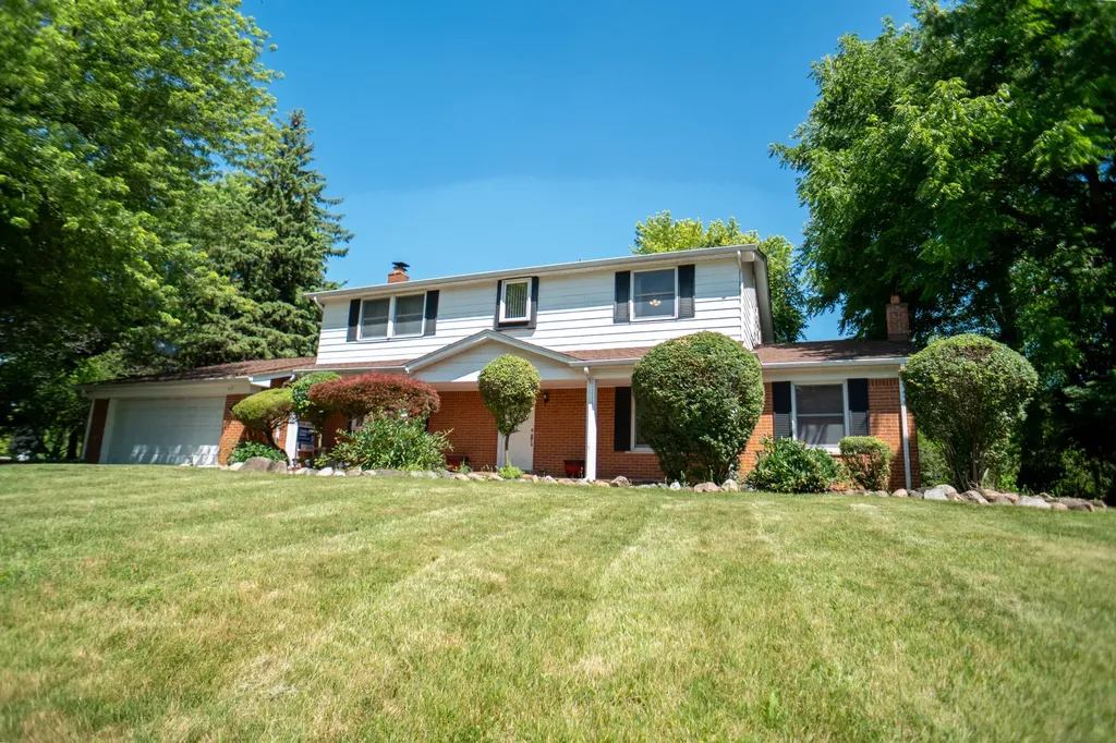 4389 Westover Drive West Bloomfield Charter Township MI 48323
