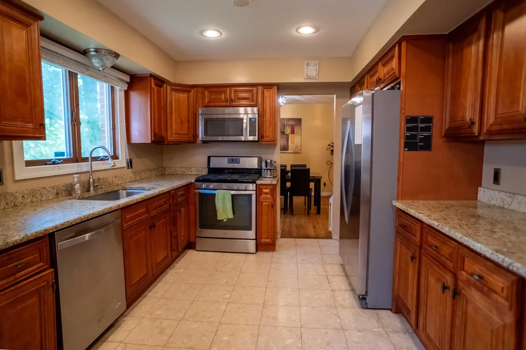 4389 Westover Drive West Bloomfield Charter Township MI 48323