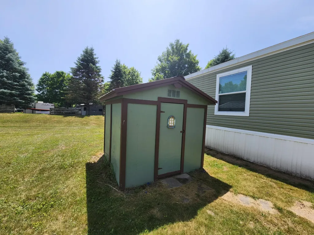 9163 Elsie Avenue Pleasanton Township MI 49614
