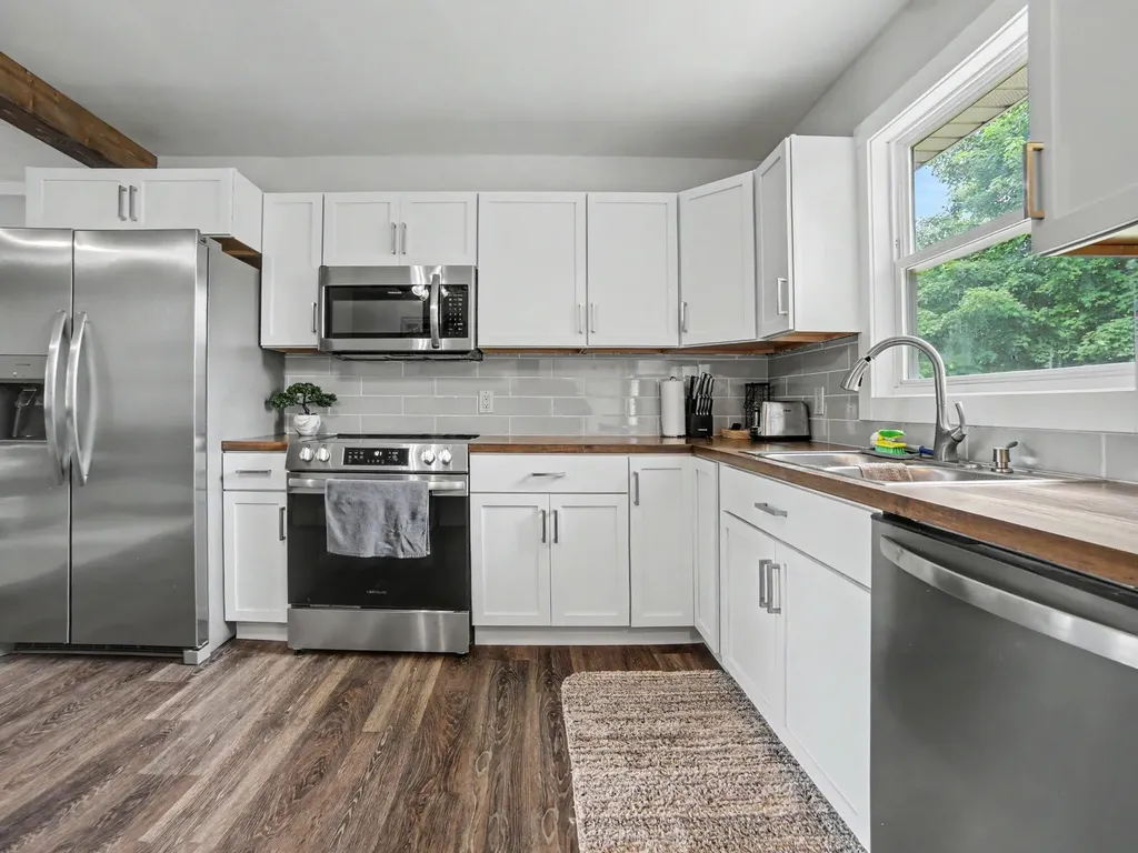2209 E Madison Road Crystal Township MI 49420