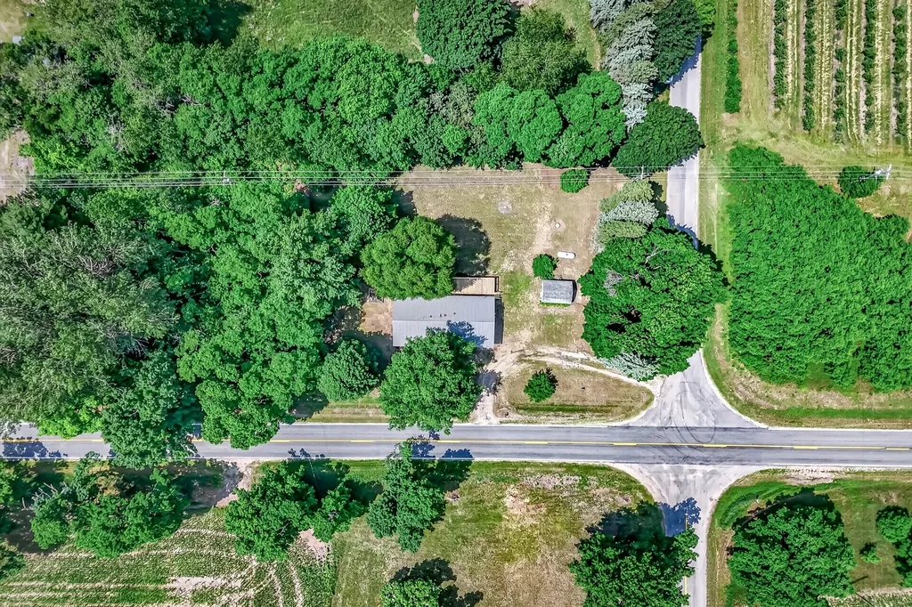 2423 S 40th Avenue Benona Township MI 49455