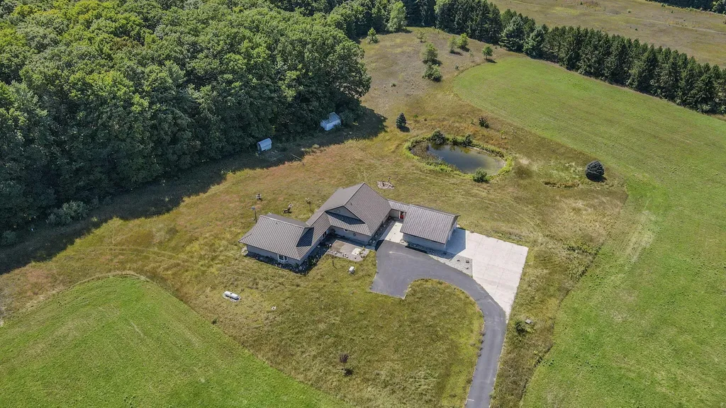 11425 Kerry Road Brown Township MI 49619