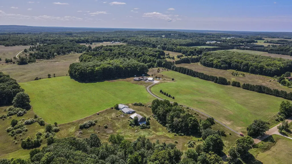 11425 Kerry Road Brown Township MI 49619