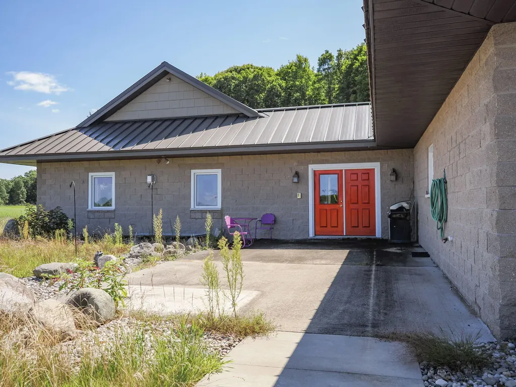 11425 Kerry Road Brown Township MI 49619