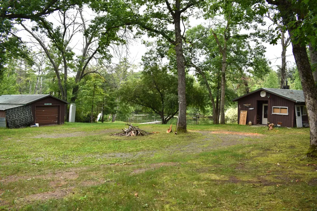2194 W Jab Drive Pleasant Plains Township MI 49304
