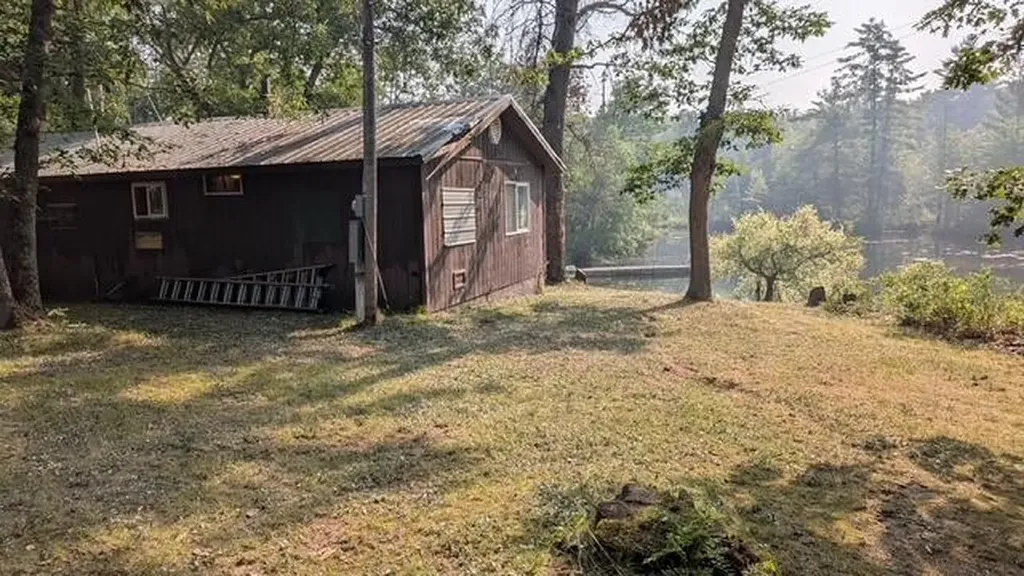 2194 W Jab Drive Pleasant Plains Township MI 49304