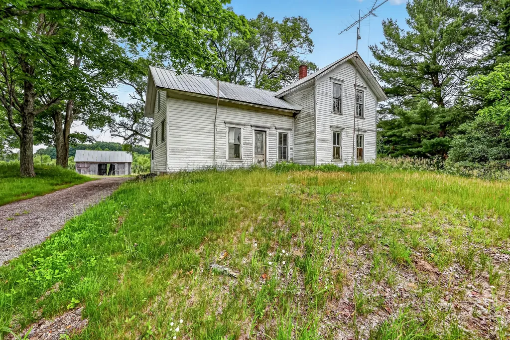 1085 S 96th Avenue Shelby Township MI 49455