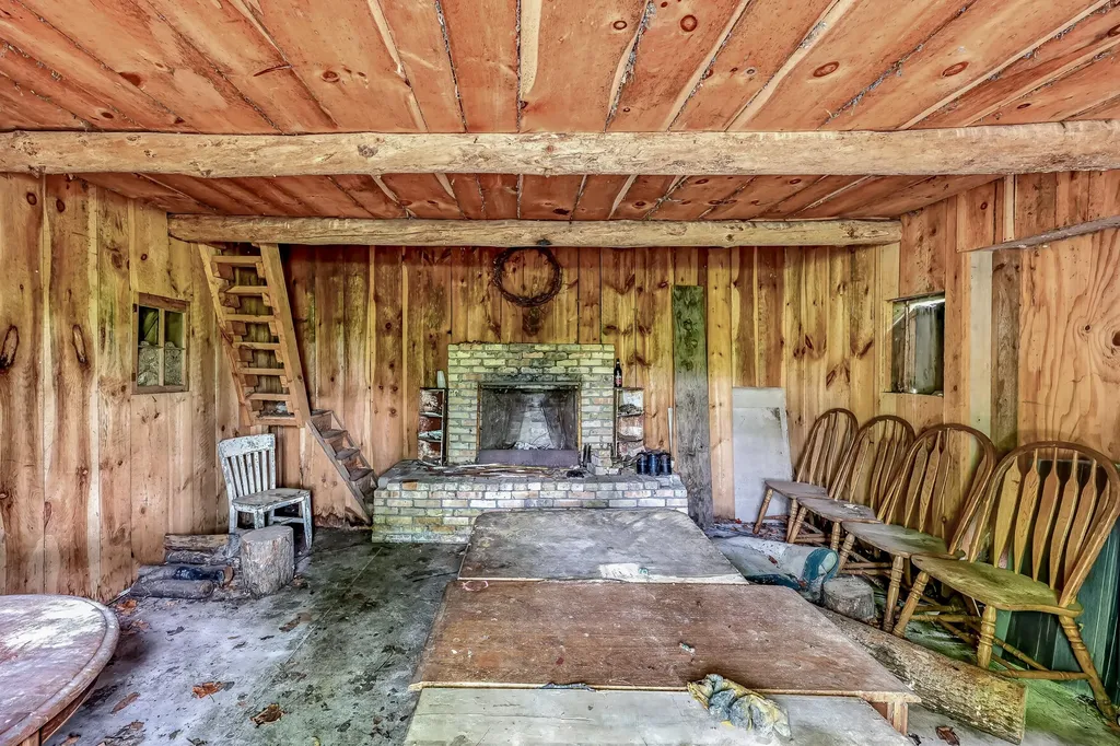 1085 S 96th Avenue Shelby Township MI 49455
