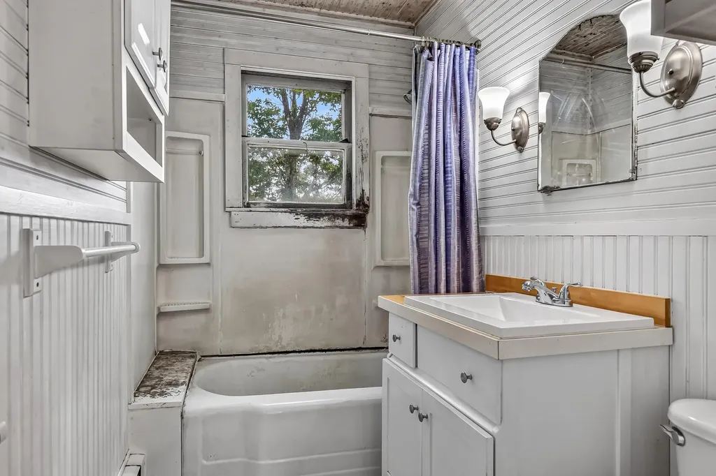 1085 S 96th Avenue Shelby Township MI 49455