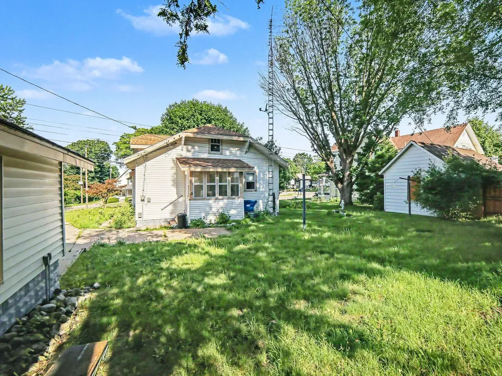 503 S Washington Avenue Ludington City MI 49431