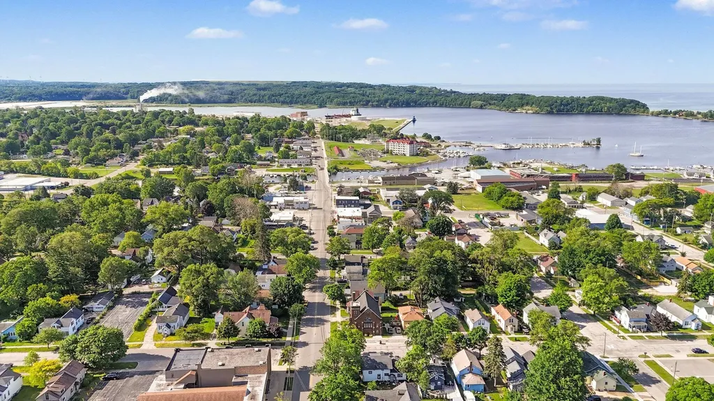 503 S Washington Avenue Ludington City MI 49431