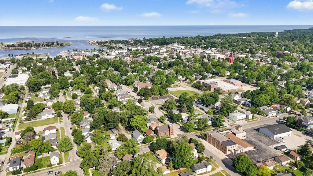 503 S Washington Avenue Ludington City MI 49431